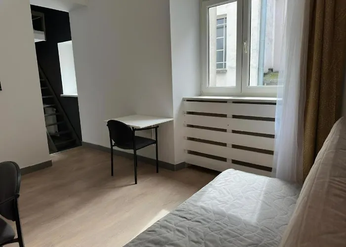 Golebia-genius * بوزنان