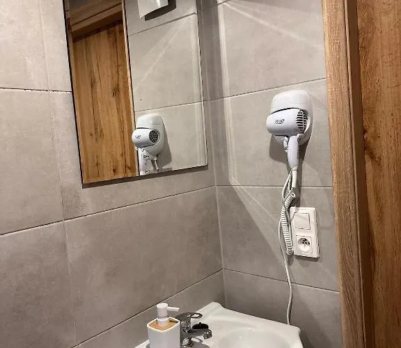 Golebia-genius * بوزنان